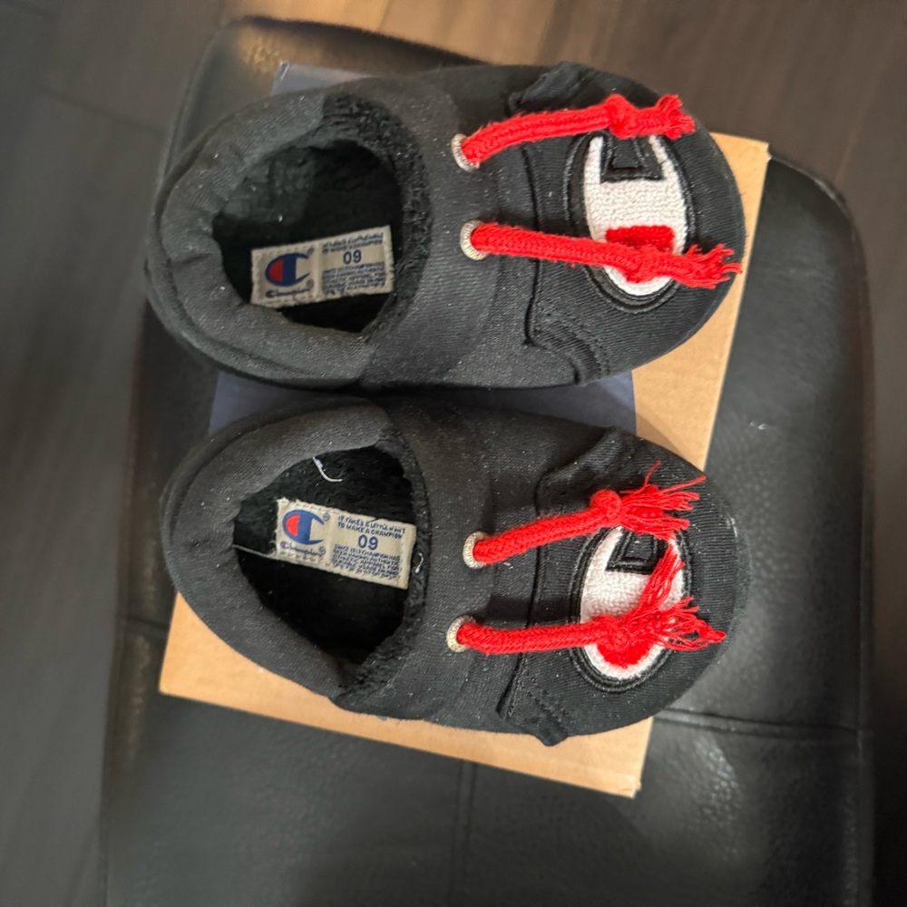 Champion slippers size 9